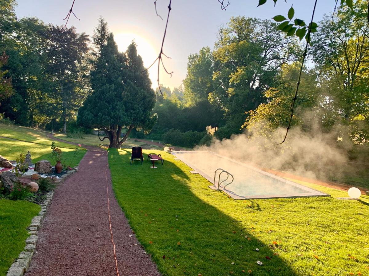 Montfaucon-Montigne Domaine Le Jardin Suspendu - Piscine Chauffee - Proche Parc Puy Dufou Bed & Breakfast エクステリア 写真